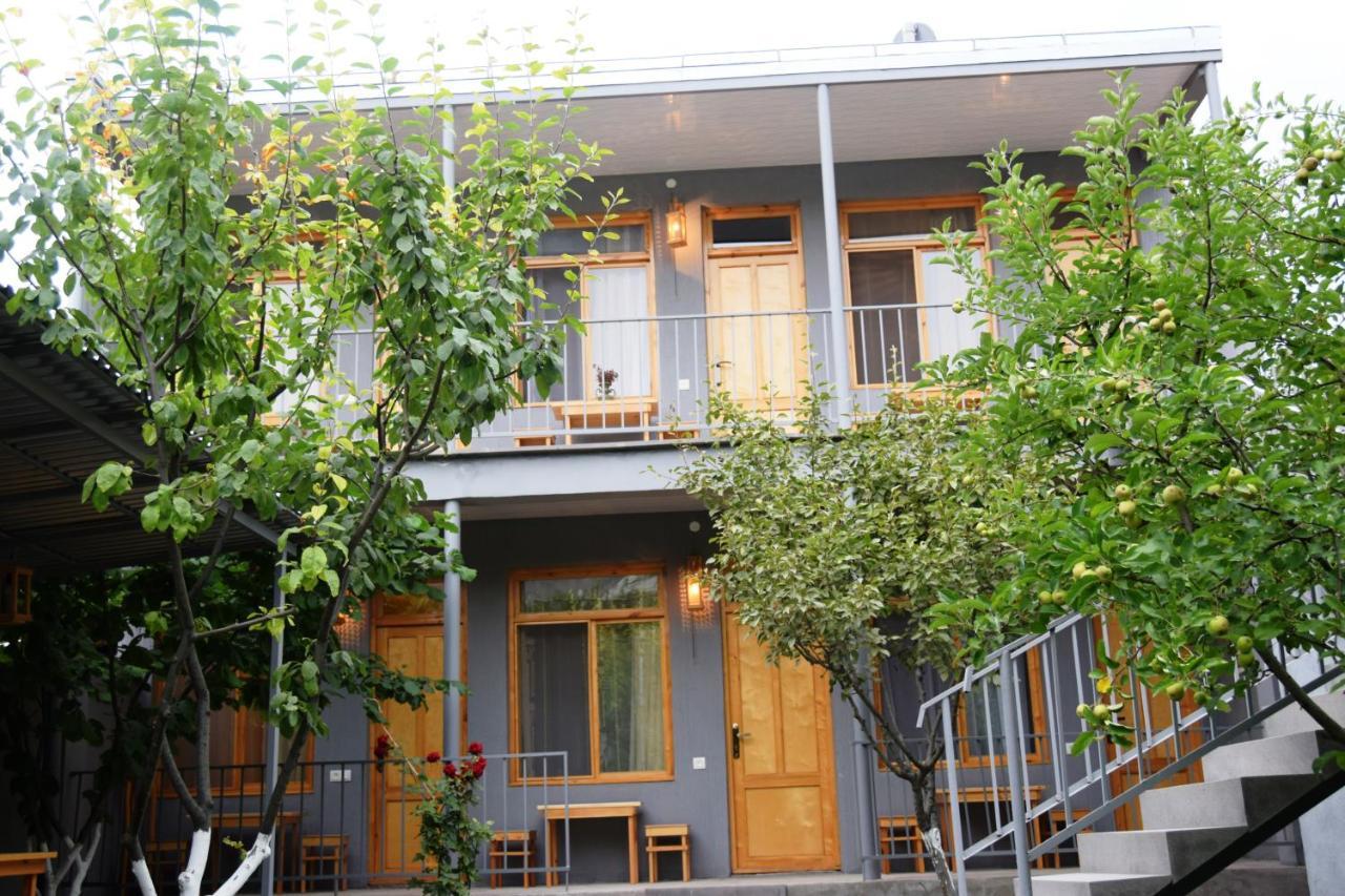 Andranik B&B Goris Luaran gambar