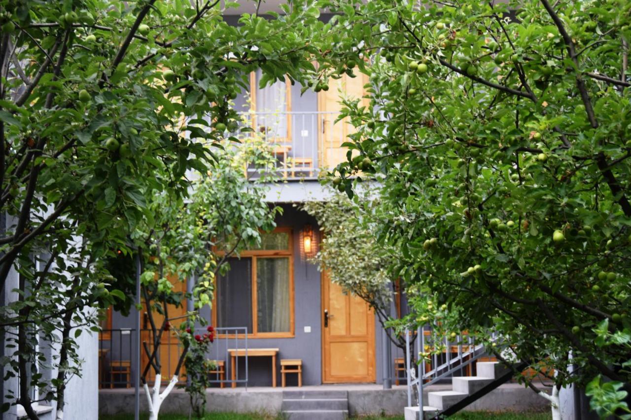 Andranik B&B Goris Luaran gambar