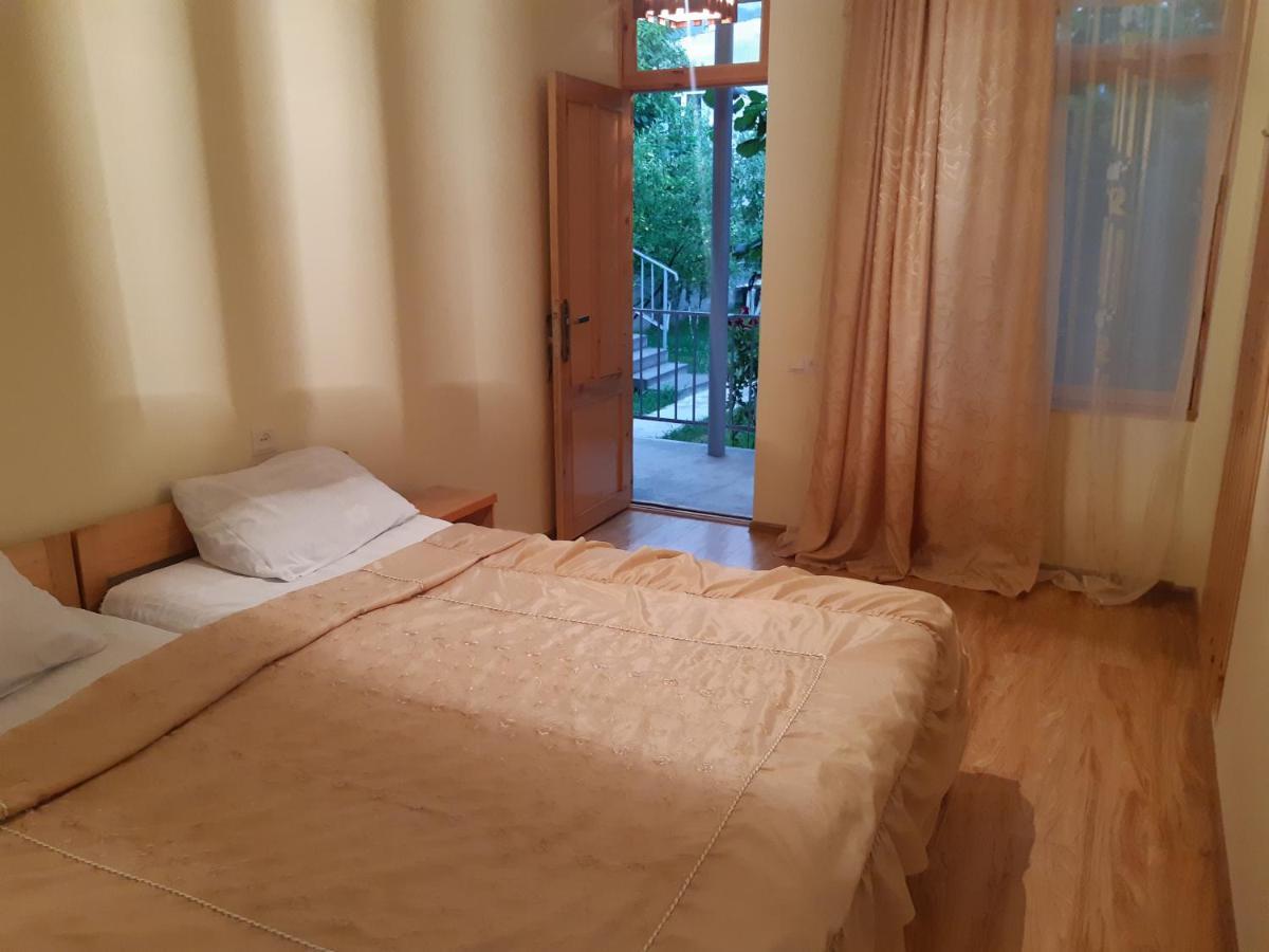Andranik B&B Goris Luaran gambar