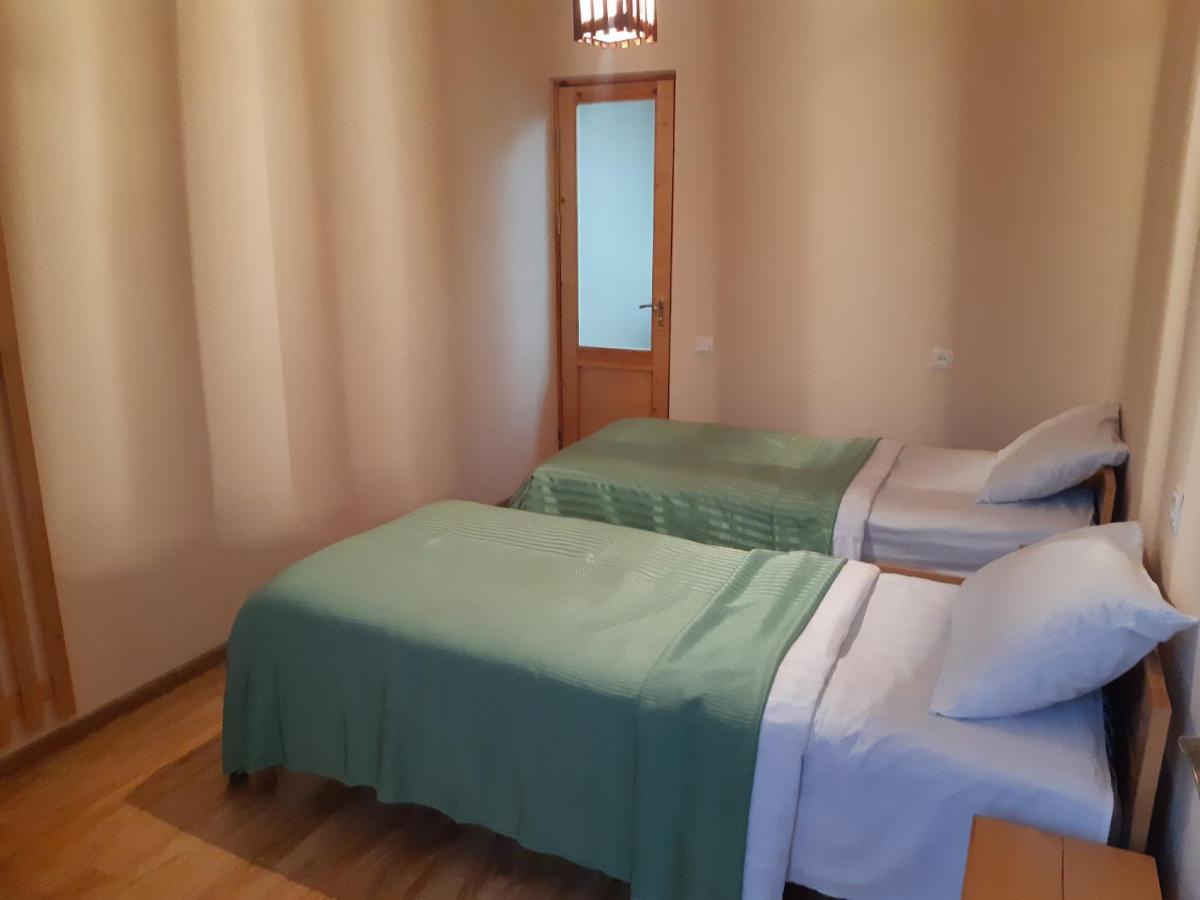 Andranik B&B Goris Luaran gambar