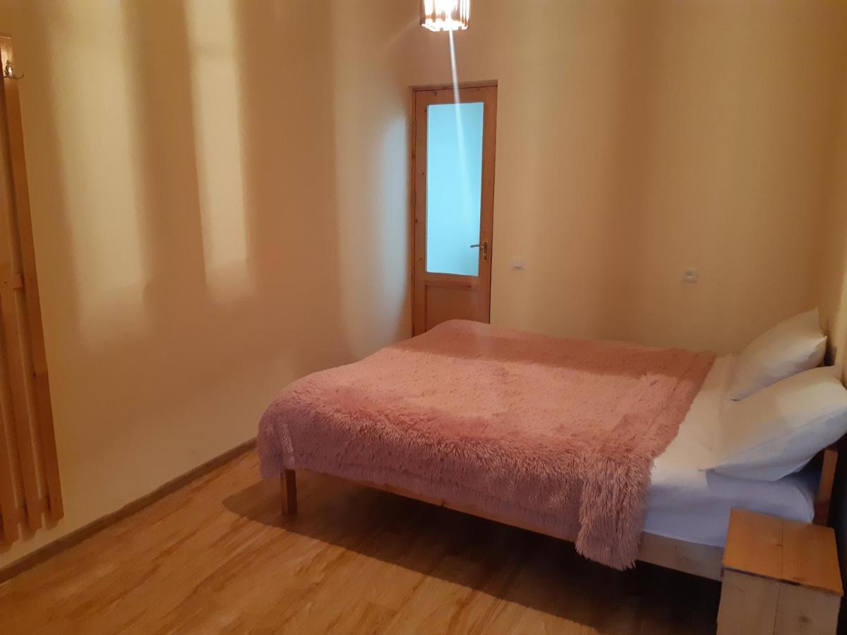 Andranik B&B Goris Luaran gambar