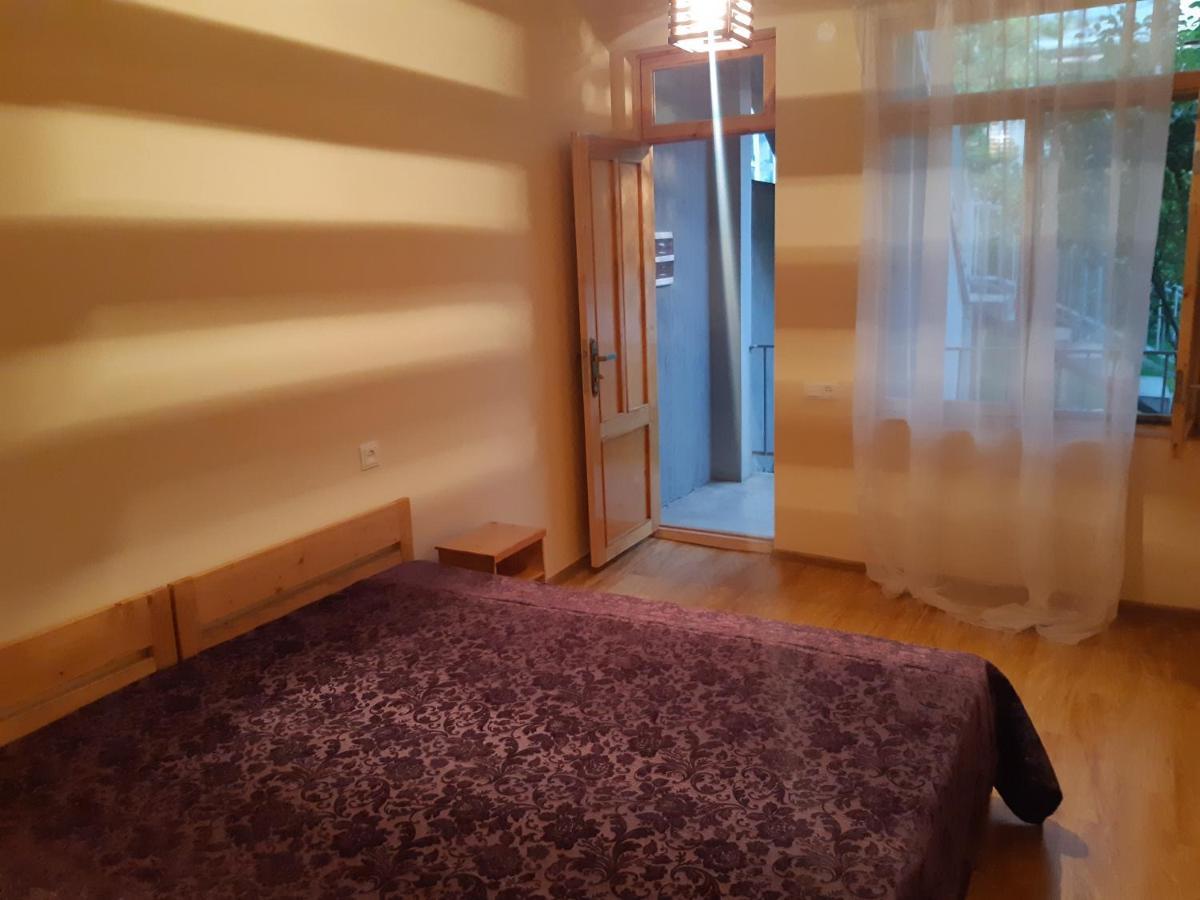 Andranik B&B Goris Luaran gambar
